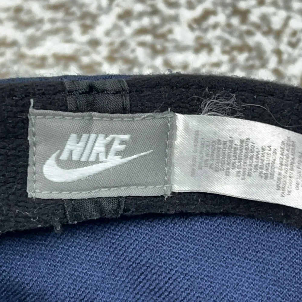 Nike Hat Cap Fitted‎ Mens One Size Blue Twill Swoosh Logo Casual Sports Gray Tag